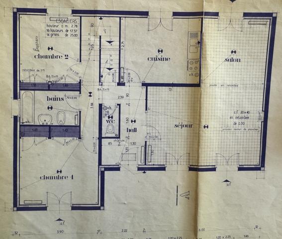 Pavillon 5 chambres sur terrain de 2500m2