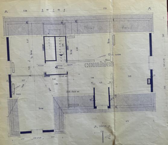 Pavillon 5 chambres sur terrain de 2500m2