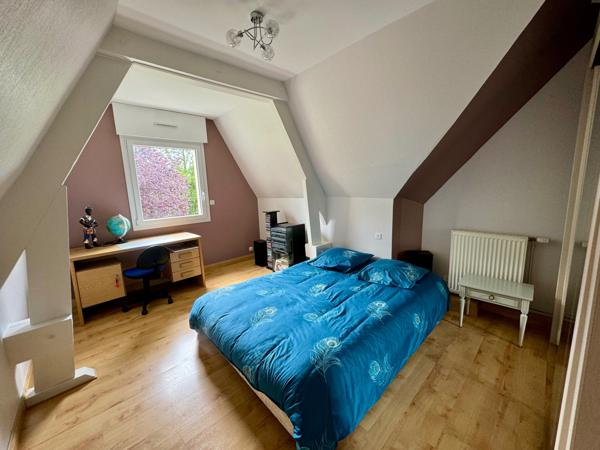 Pavillon 5 chambres sur terrain de 2500m2