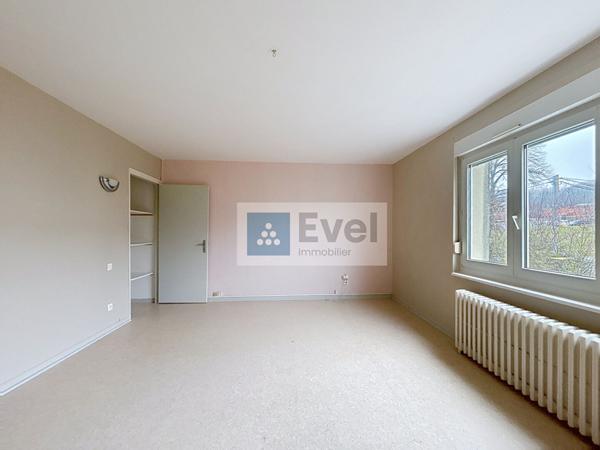 Maison individuelle - avec garage- terrain - 2 chambres