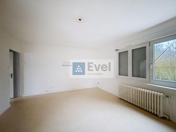 Maison individuelle - avec garage- terrain - 2 chambres