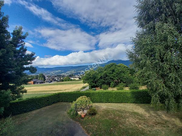 Maison spacieuse sur sous-sol complet à Sonnaz - Idéale pour une famille !