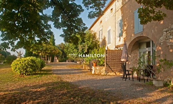 PROPRIETE AVEC GITES ET SALLES DE RECEPTION-REUNION Gaillac