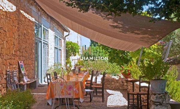 PROPRIETE AVEC GITES ET SALLES DE RECEPTION-REUNION Gaillac