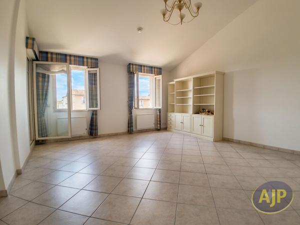 Vente appartement Saintes : 263 800 € - AJP Immobilier Saintes