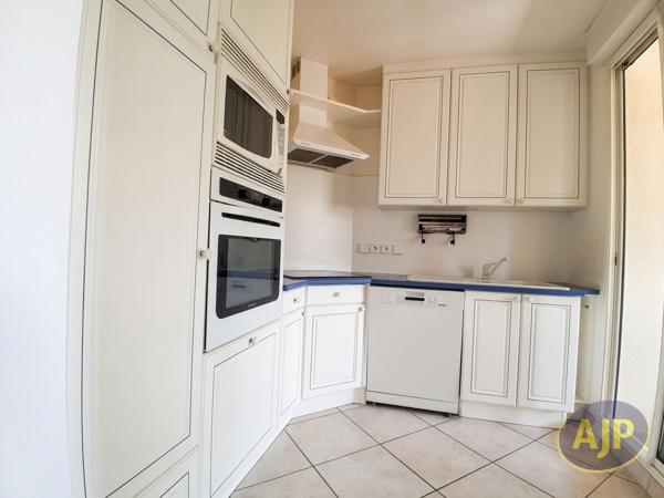 Vente appartement Saintes : 263 800 € - AJP Immobilier Saintes