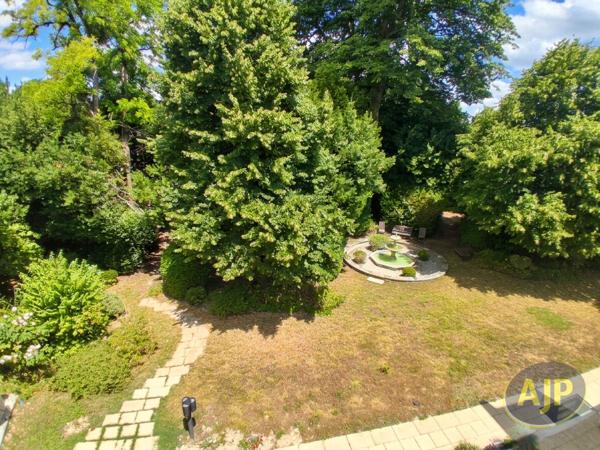 Vente appartement Saintes : 263 800 € - AJP Immobilier Saintes