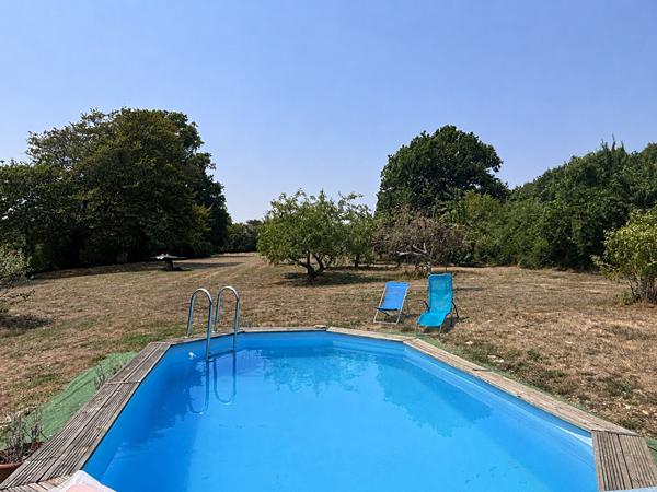Maison de Campagne, Dépendances, Terrain et Potentiel de Gîte / Maison d'Hôtes Chatain