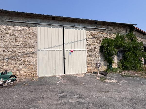 Maison de Campagne, Dépendances, Terrain et Potentiel de Gîte / Maison d'Hôtes Chatain