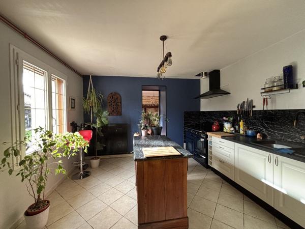 Maison de Campagne, Dépendances, Terrain et Potentiel de Gîte / Maison d'Hôtes Chatain