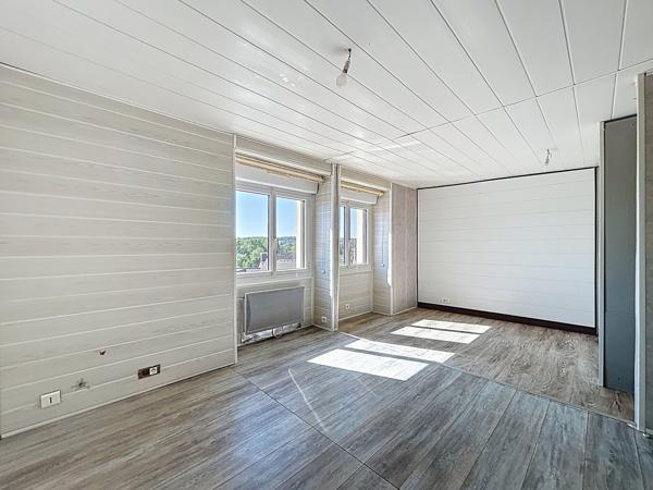 Au cœur de la commune d Iffendic,  non loin de la forêt de Brocéliande et du lac de Trémelin