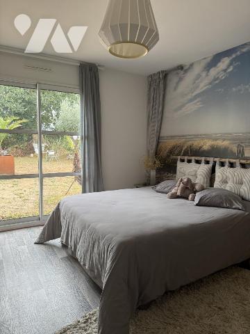 NOYALO- MAISON CONTEMPORAINE 6 chambres 1300 m2 de terrain