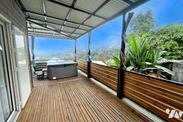 LA POSSESSION MAISON T4 EN BOIS VUE MER