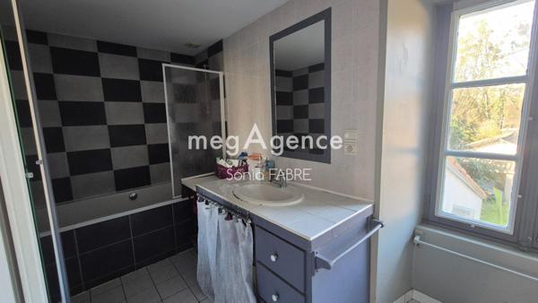 Maison à BOUGUENAIS, 44340 - 4 pièces 110m²