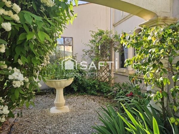 Grande villa familiale sur terrain paysagé à Chatelaillon avec revenus locatifs possible!