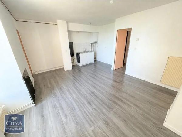 Appartement à louer 3 pièces 54.41m² Laon (02000)