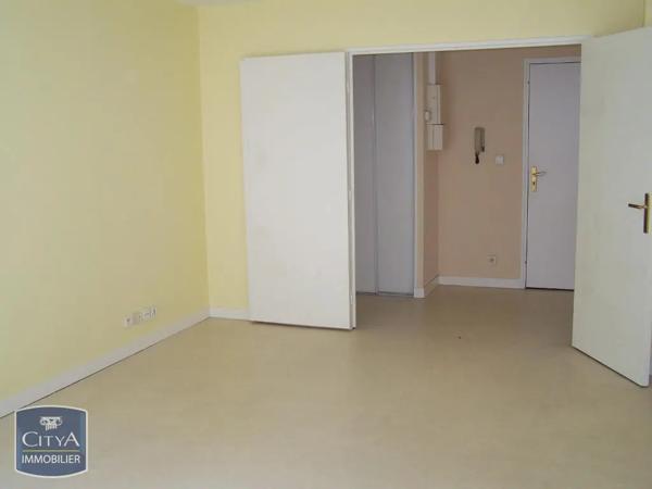 Appartement à louer 2 pièces 51.23m² Le Mans (72000)