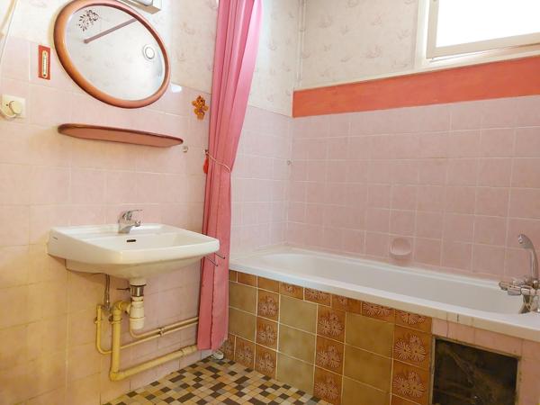 Appartement 4 pièces de 100 m² avec balcon et loggia