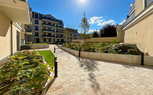 Appartement à vendre    1 pièce •  Sannois