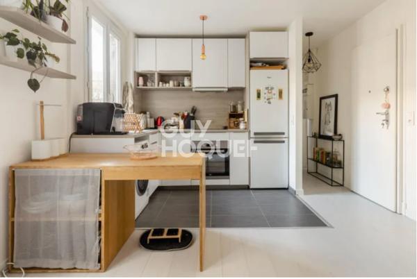 Appartement Paris 19è Belleville  2 pièces 34.77 m2