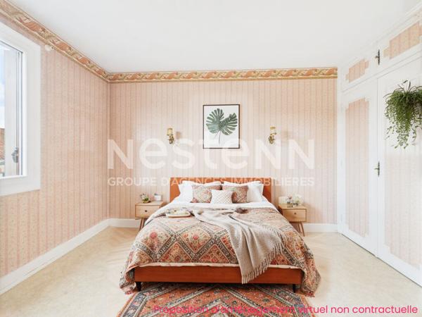 Aurillac, quartier viaduc, à Vendre Appartement de type 3 d'une surface de 85 m² avec balcon et cave.