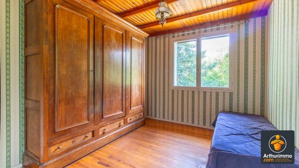 Vente Maison 8 pièces 240 m2 à Saint-Genis-Laval