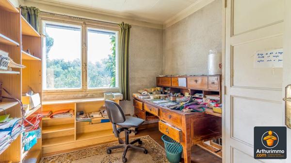 Vente Maison 8 pièces 240 m2 à Saint-Genis-Laval