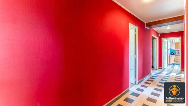 Vente Maison 8 pièces 240 m2 à Saint-Genis-Laval