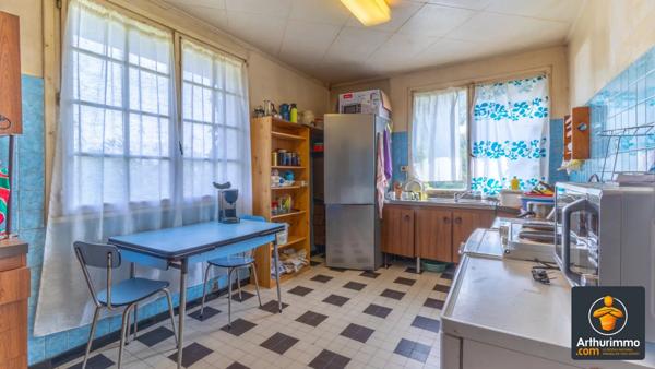 Vente Maison 8 pièces 240 m2 à Saint-Genis-Laval