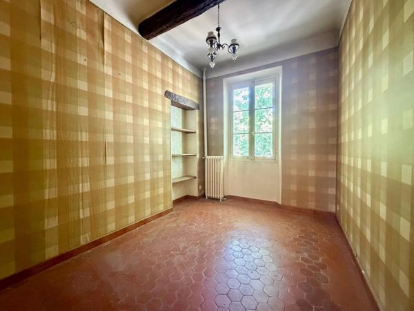 Idéal investisseur - Maison de ville à rénover avec jardin - 83300 Draguignan - Réf 87115809