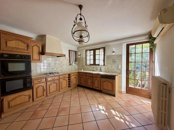 Idéal investisseur - Maison de ville à rénover avec jardin - 83300 Draguignan - Réf 87115809