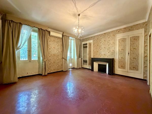 Idéal investisseur - Maison de ville à rénover avec jardin - 83300 Draguignan - Réf 87115809