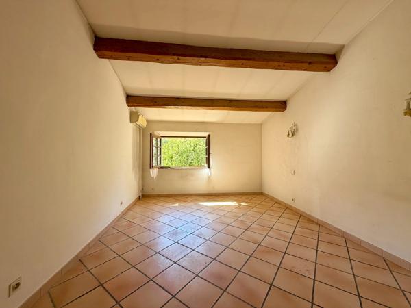 Idéal investisseur - Maison de ville à rénover avec jardin - 83300 Draguignan - Réf 87115809