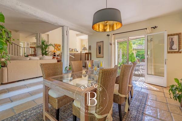 Aix-en-Provence, Maison 4 Chambres -  297 m² à vendre