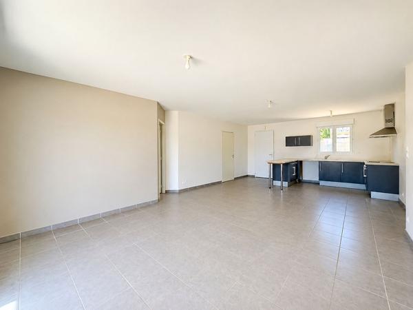 Plain-pied à vendre 16400 La Couronne 2 chambres - garage