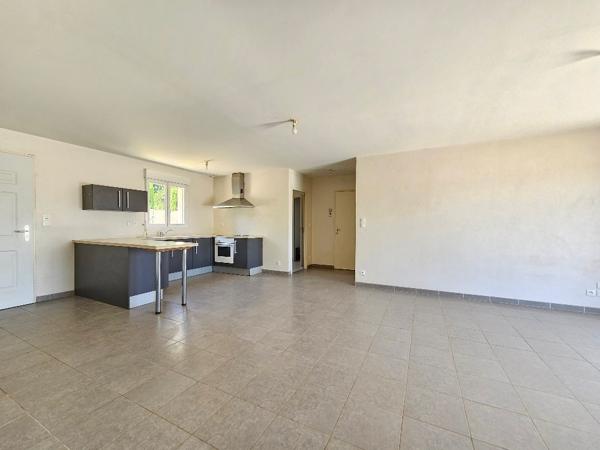 Plain-pied à vendre 16400 La Couronne 2 chambres - garage