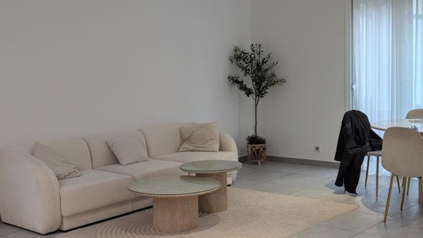 A SEVRAN 93270  MAISON  DE 100 m2, 3 PIECES, un Terrain de 399m2, REFAITE à NEUF