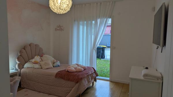A SEVRAN 93270  MAISON  DE 100 m2, 3 PIECES, un Terrain de 399m2, REFAITE à NEUF