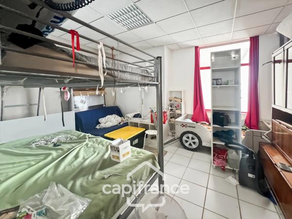 Local/bureau à vendre LA LONDE LES MAURES (83) - MURS À VENDRE