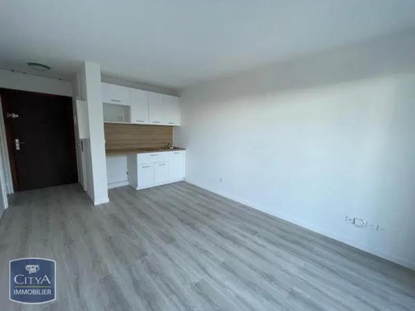 Appartement à louer 1 pièce 33.38m² Saint-Laurent-du-Var (06700)