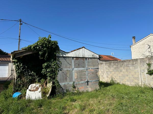 Terrain + garage - Rochefort 236 m2