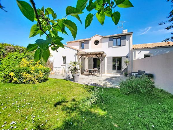 Maison Nantes 6 pièce(s) 152.65 m2