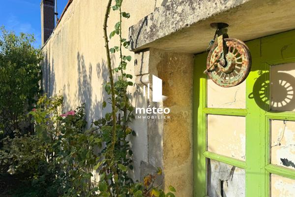 Charme de la pierre dans un quartier calme, proche du Carmel à Luçon