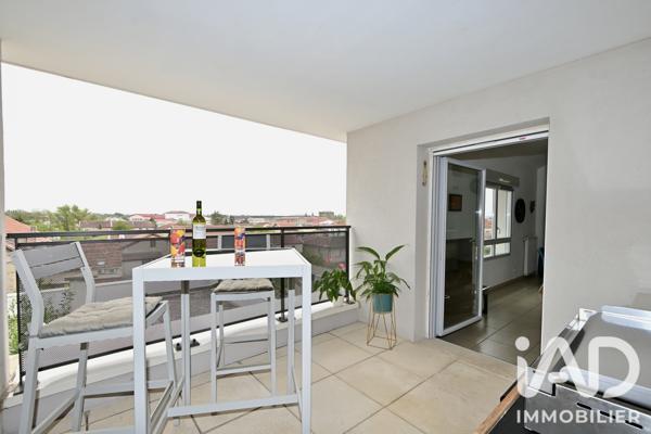 Appartement à vendre 3 pièces 74 m² Décines-Charpieu