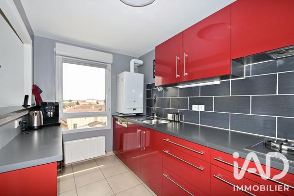 Appartement à vendre 3 pièces 74 m² Décines-Charpieu