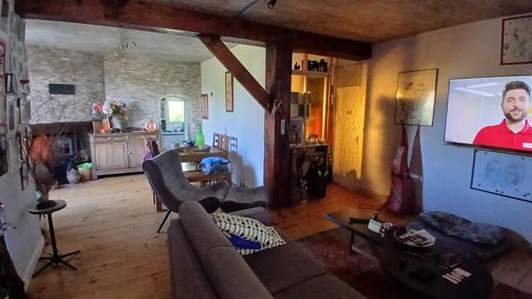 Maison à LANOBRE, 15270 - 6 pièces 174m²