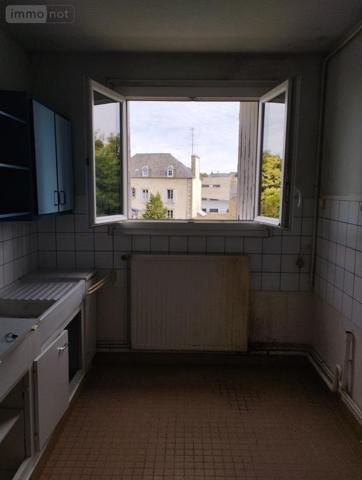 Appartement à vendre à Guingamp dans les Côtes-d'Armor (22200), ref : 00409FR   
centre ville