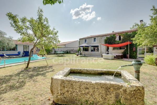 Dpt Charente Maritime (17), à vendre SAINT SULPICE DE ROYAN - Villa Charentaise de 267 m² - Terrain de 958,00 m²