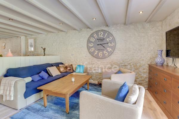 Dpt Charente Maritime (17), à vendre SAINT SULPICE DE ROYAN - Villa Charentaise de 267 m² - Terrain de 958,00 m²