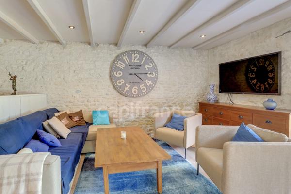 Dpt Charente Maritime (17), à vendre SAINT SULPICE DE ROYAN - Villa Charentaise de 267 m² - Terrain de 958,00 m²